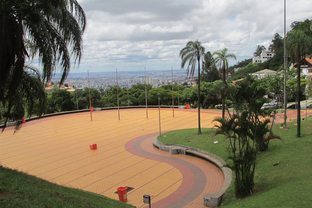 Parques de diversão podem reabrir nesta quinta-feira em BH, após