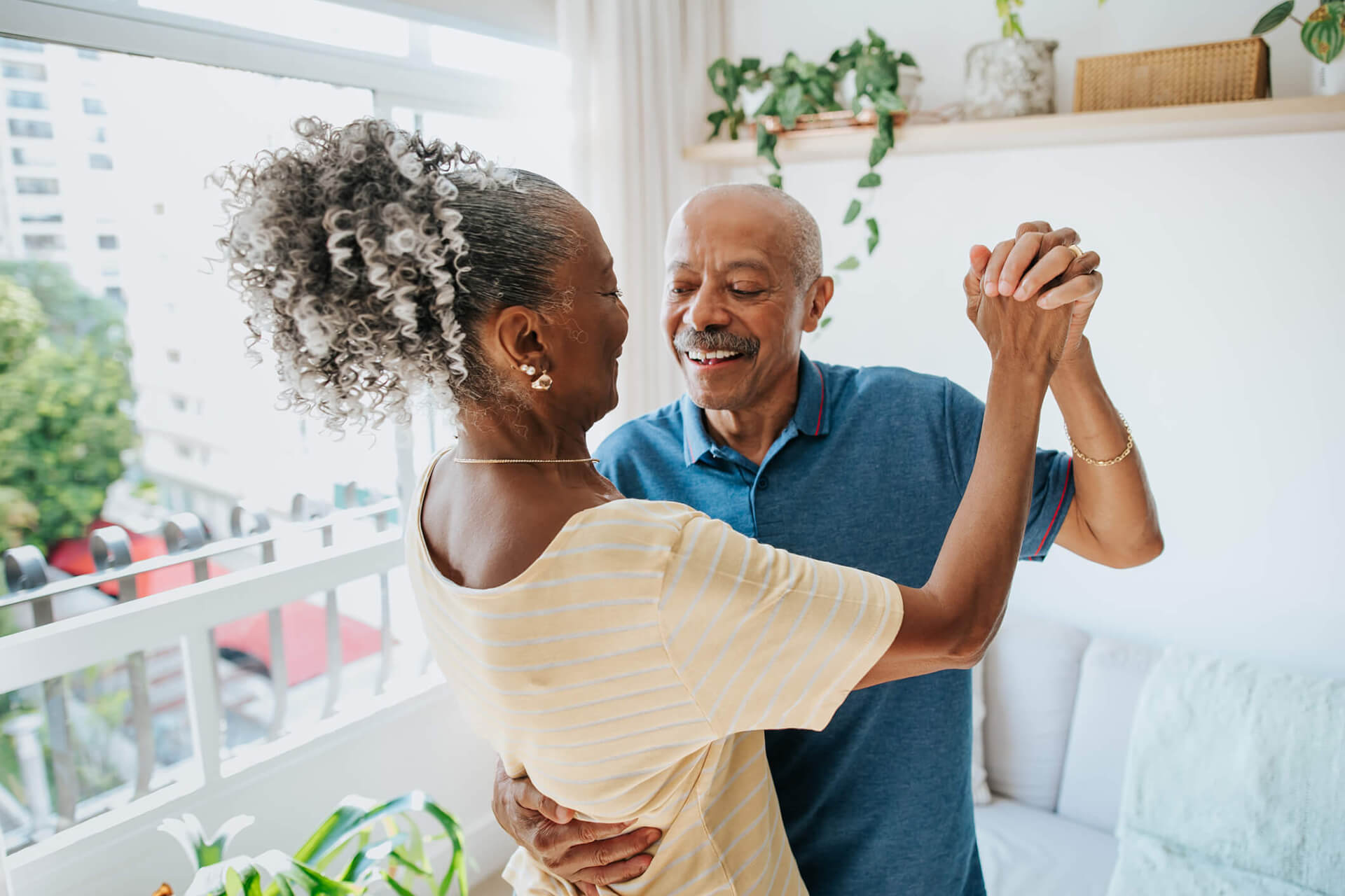 Exercício físico na terceira idade: benefícios do corpo à mente