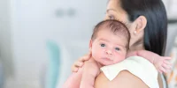Refluxo em bebê: o que causa, como prevenir e como tratar
