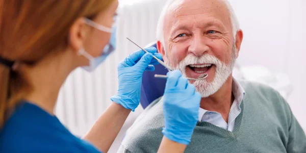 Plano odontológico: quais os benefícios e o que considerar ao contratar