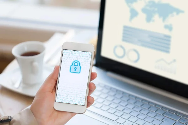 Ilustração representando a importância da segurança digital