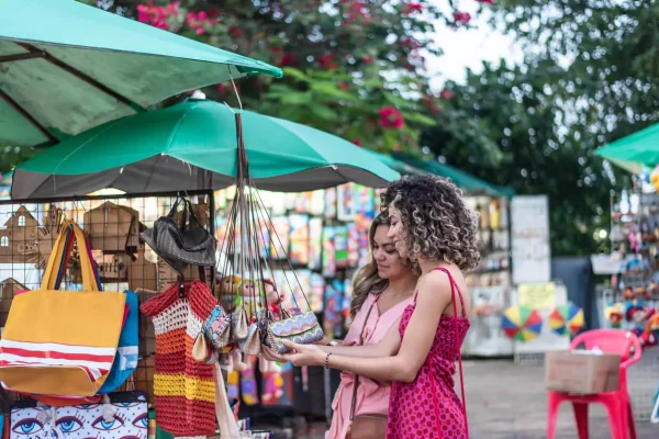 Tudo que você pode encontrar na Feira Hippie de BH
